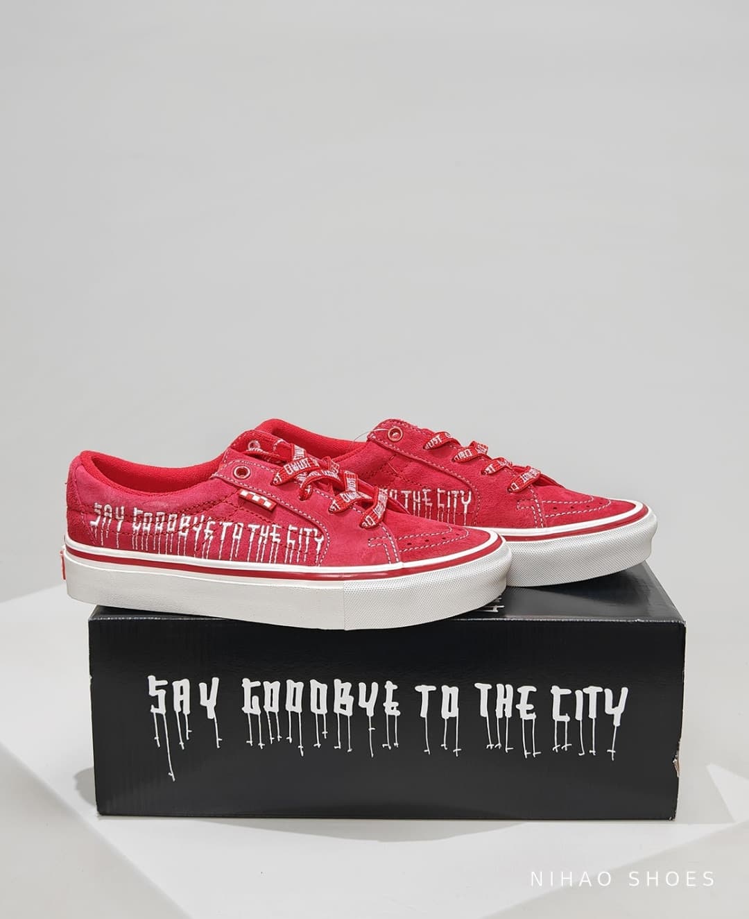 Vans Vault OG Authentic — Red